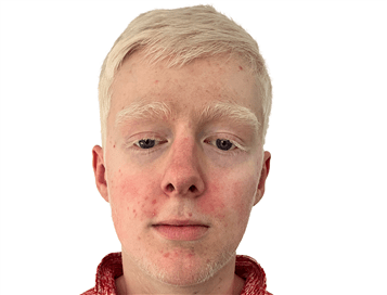 Un portrait de Logan Lariviere.