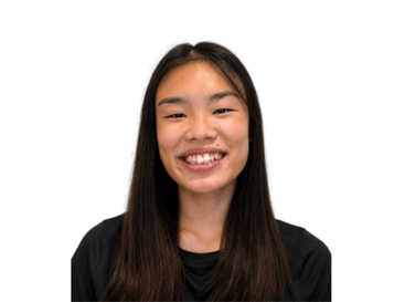 Chloe Hoang headshot