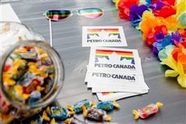 Autocollants du logo Fierté de Petro-Canada